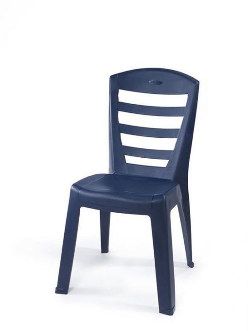 כיסא דגם שירי מבית כתר פלסטיק עשוי מפלסטיק חזק ועמיד ניתן לערום את הכיסאות אחד על השני לתנאי בית וחוץ ולכל מזג אוויר הכיסא מגיע בצבעים: אפור, כחול, ירוק